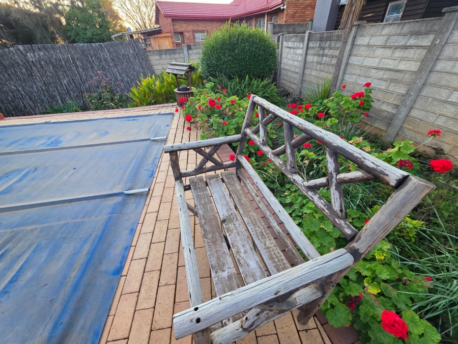 4 Bedroom Property for Sale in Heuwelsig Free State